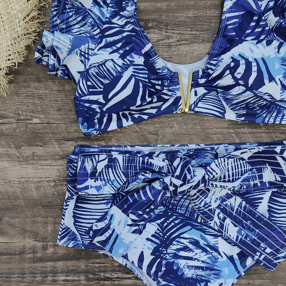 Blue Tropical Palm Print Ruffled Bikinis Set and Sarong